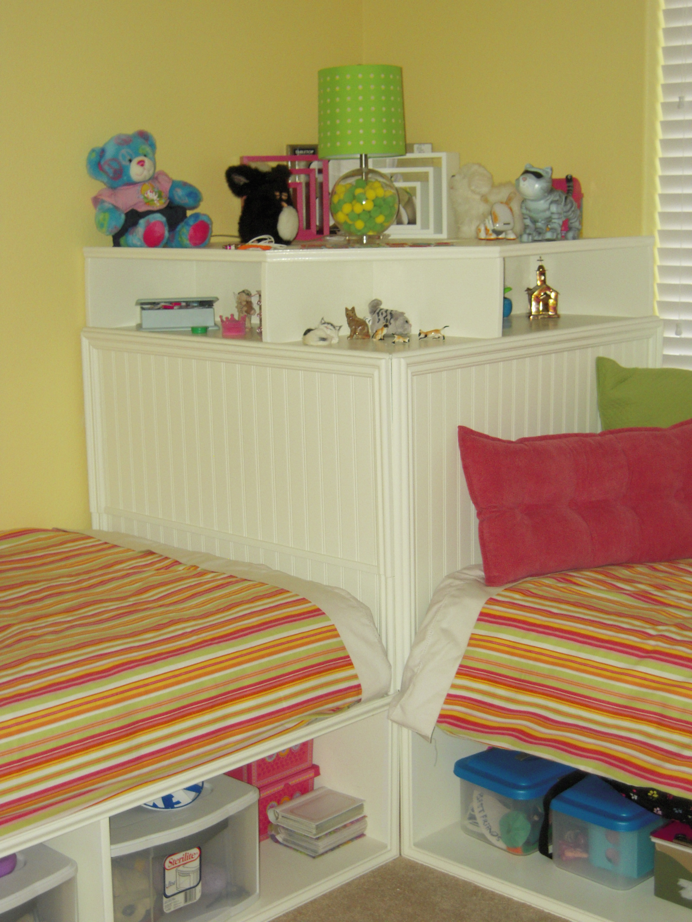 Twin bed online corner unit furniture